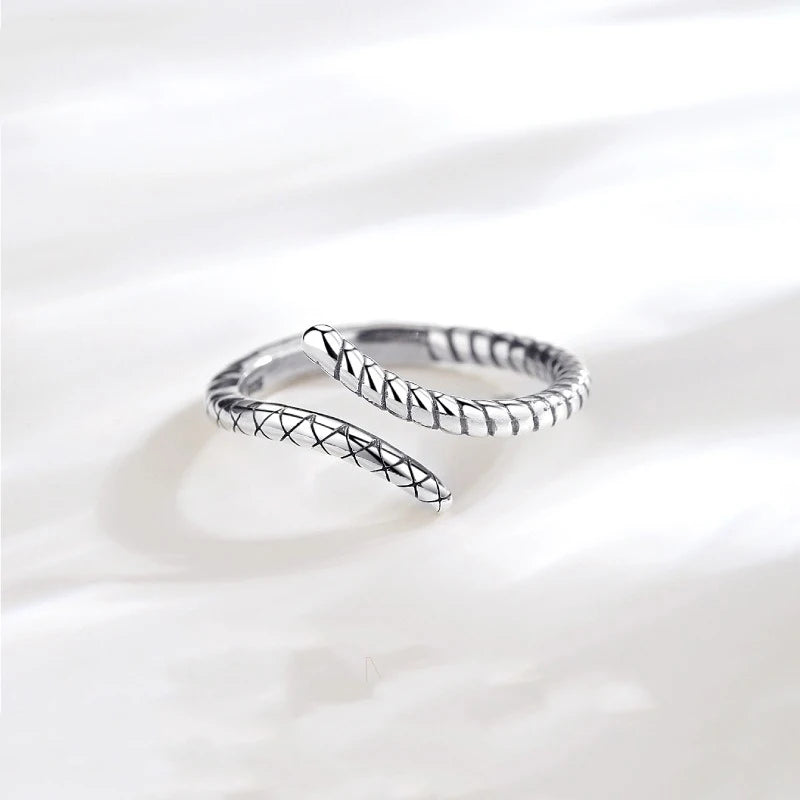 Vintage Design Women's 925 Sterling Silver Snake Shaped Ring Punk Style Personalized Adjustable Rings Jewelry Manufacturing