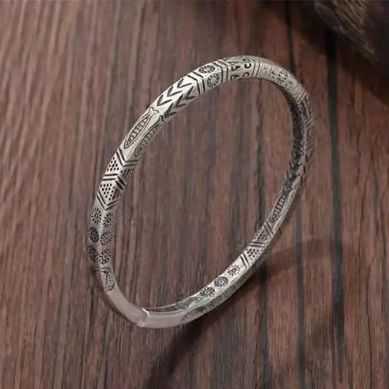 Boho Vintage Ethnic Style Engraved Fish Pattern Bracelet Silver Color Open Cuff Bracelet Men Girls Trend Casual Jewelry Gifts